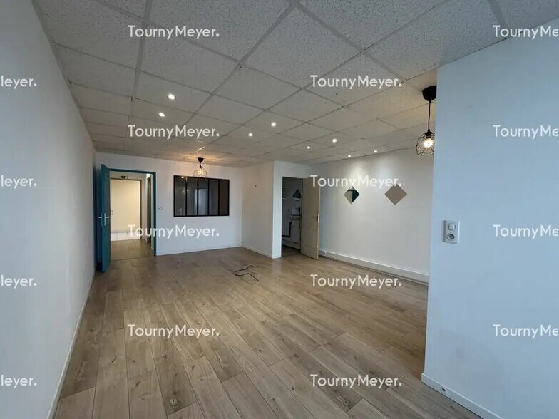 Médical dans Juvignac à louer - Photo intérieure – Image 2 sur 2