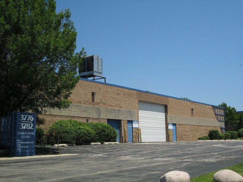3776-3790 Hawthorne Ct, Waukegan, IL à louer - Photo de l’immeuble – Image 2 sur 4