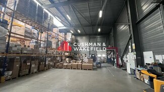 Plus de détails pour Local d'activités à louer