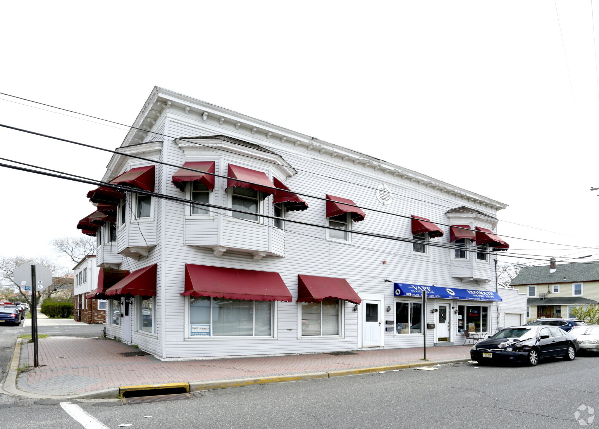 651 2nd Ave, Long Branch, NJ à louer Photo principale– Image 1 sur 4