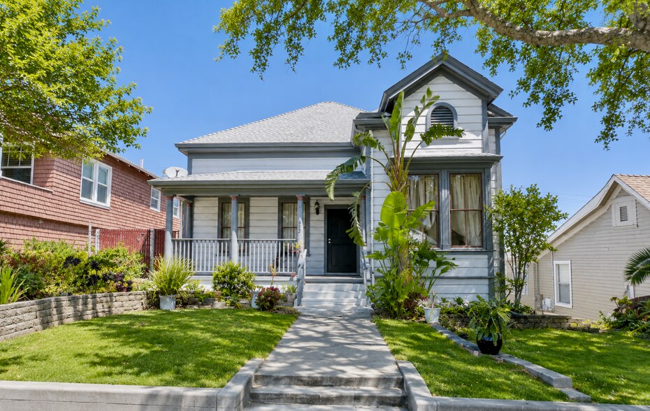 628 Kentucky St, Vallejo, CA à vendre - Photo de l’immeuble – Image 2 sur 27