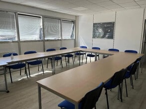 Local d’activités dans Trappes à louer Photo intérieure– Image 1 sur 3