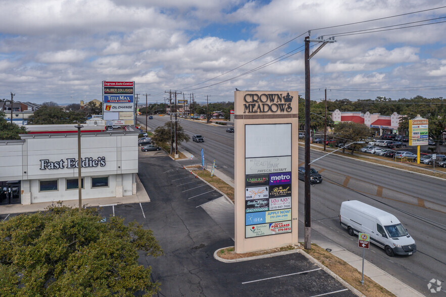 7616 Culebra Rd, San Antonio, TX à louer - Photo de l’immeuble – Image 1 sur 10