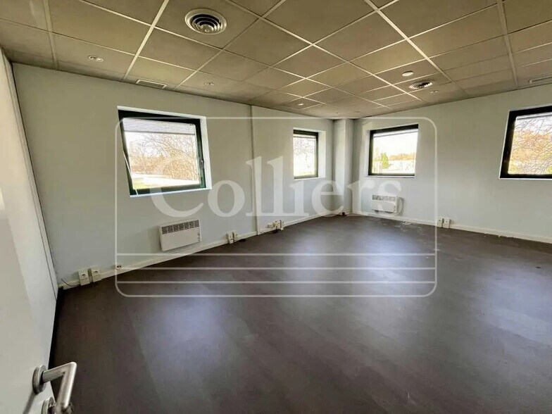 14 Avenue Jean Jaures, Les Pennes-Mirabeau à vendre - Photo de l’immeuble – Image 3 sur 6