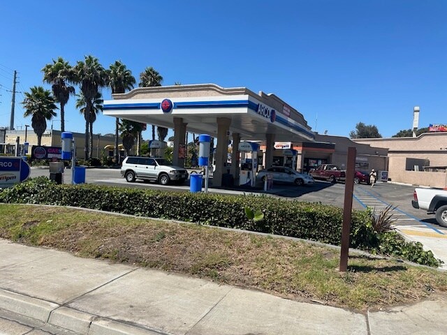 3804 Plaza Dr, Oceanside, CA à vendre - Photo de l’immeuble – Image 3 sur 22