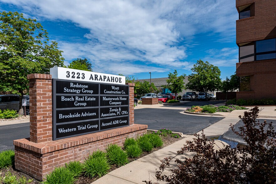 3223 Arapahoe Ave, Boulder, CO à louer - Photo de l’immeuble – Image 2 sur 38