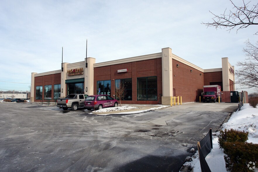 43223-43235 W 12 Mile Rd, Novi, MI à vendre - Photo de l’immeuble – Image 3 sur 11
