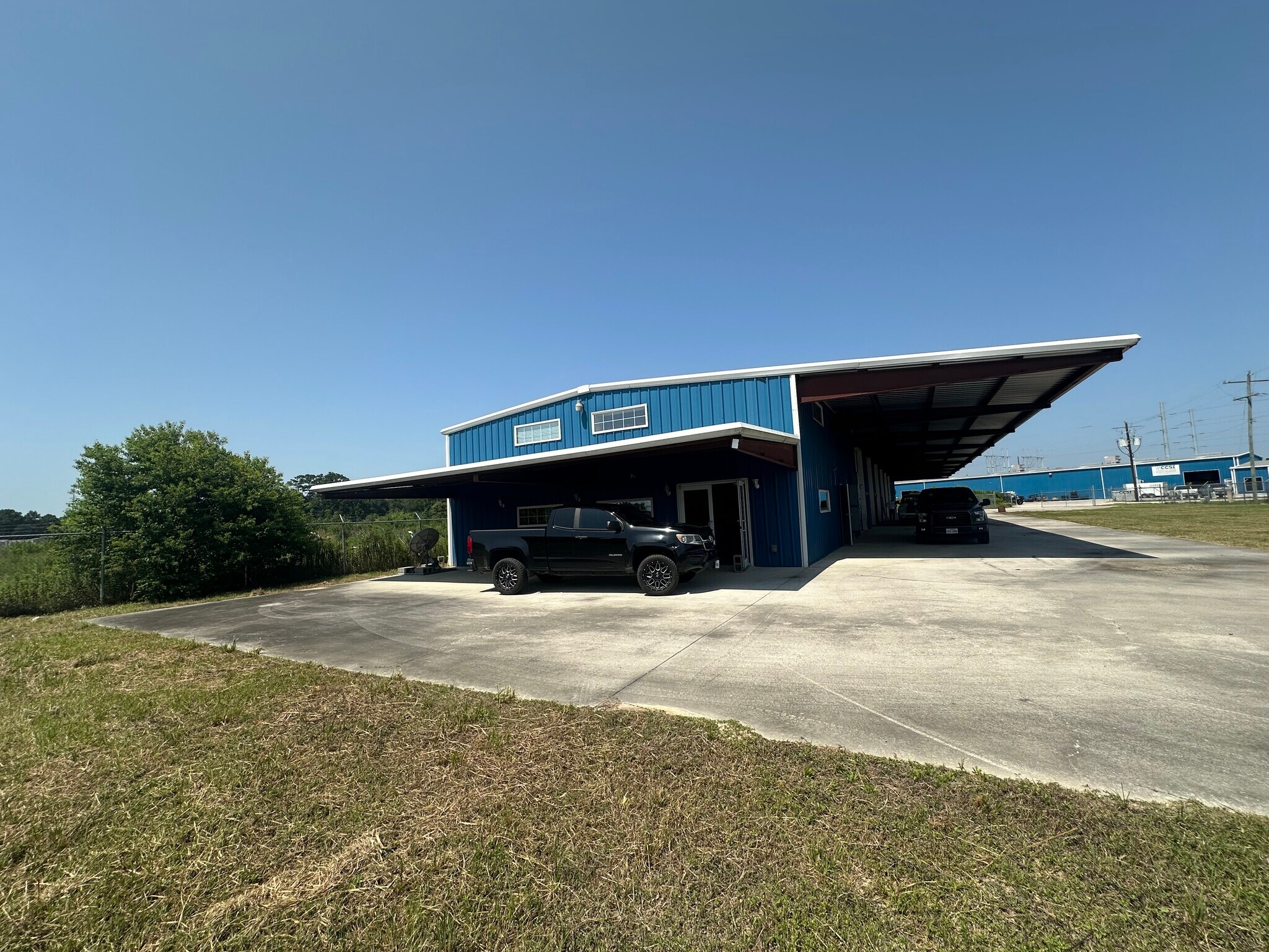 12630 US-59, Splendora, TX à louer Photo de l’immeuble– Image 1 sur 19