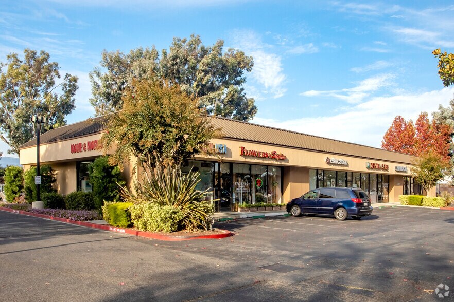 730 E El Camino Real, Sunnyvale, CA à louer - Photo principale – Image 1 sur 5