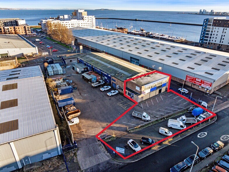 62 West Harbour Rd, Edinburgh à louer - Photo de l’immeuble – Image 1 sur 6