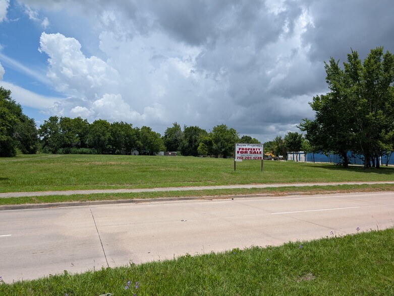 6633 Orem, Houston, TX à vendre - Photo de l’immeuble – Image 3 sur 6