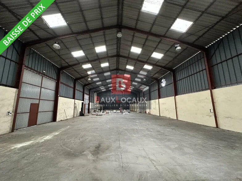 Local d’activités dans Mollégès à louer - Photo intérieure – Image 1 sur 11