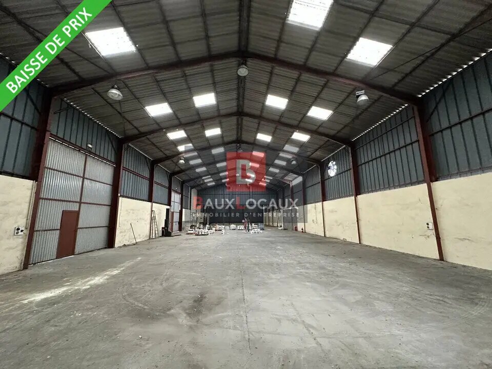 Local d’activités dans Mollégès à louer Photo de l’immeuble– Image 1 sur 12