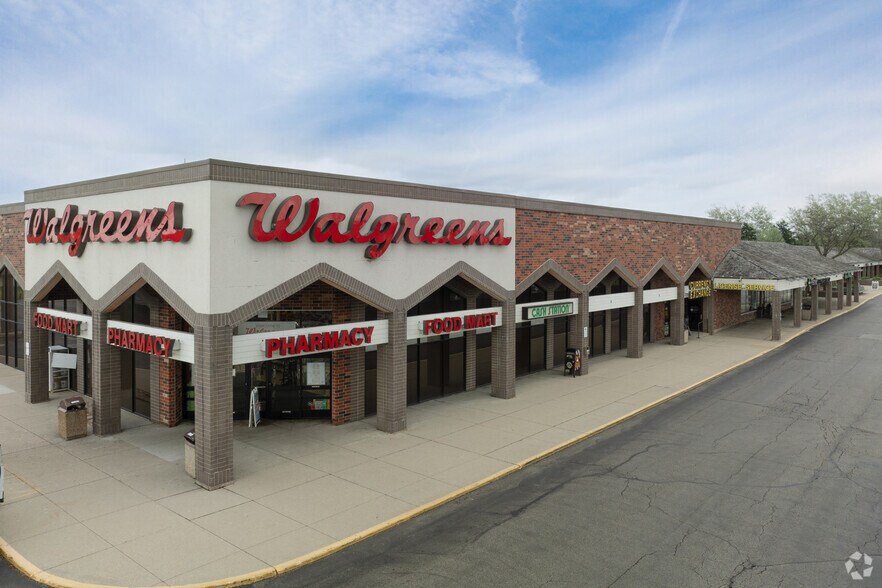 1800-1864 Belvidere Rd, Grayslake, IL à louer - Photo de l’immeuble – Image 1 sur 5