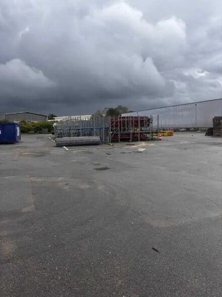 Bureau dans Lagny-sur-Marne à louer - Photo de l’immeuble – Image 2 sur 6