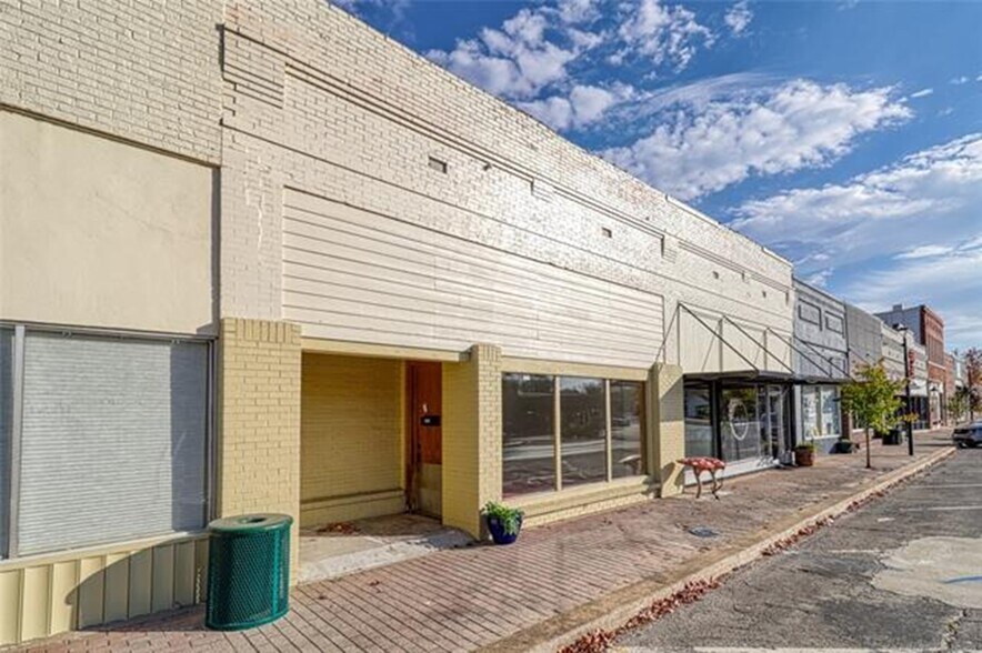 109-117 S Main St, Eufaula, OK à vendre - Photo principale – Image 1 sur 13