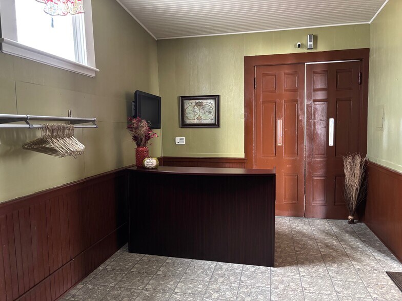 2951 W 32nd St, Cleveland, OH à vendre - Photo intérieure – Image 3 sur 24