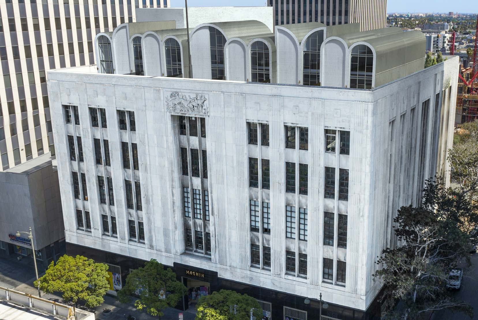 3240 Wilshire Blvd, Los Angeles, CA à louer Photo principale– Image 1 sur 7