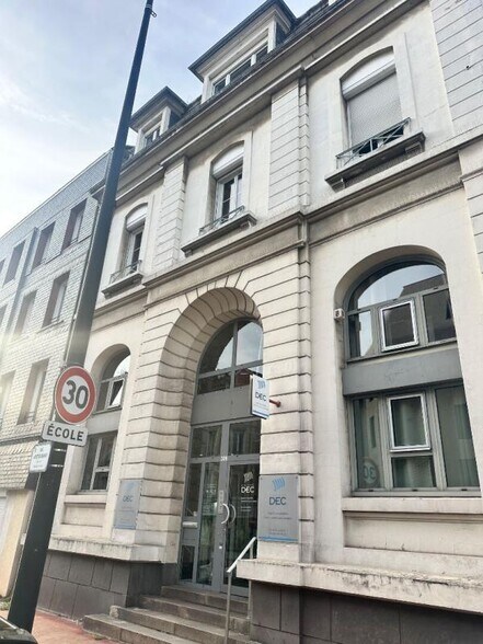 Bureau dans Le Havre à vendre - Photo de l’immeuble – Image 1 sur 10