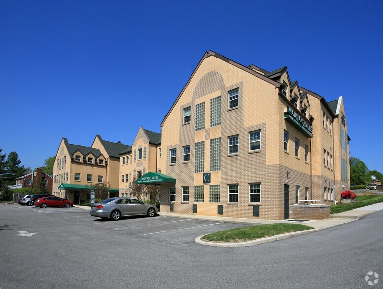1212 York Rd, Lutherville, MD à vendre - Photo de l’immeuble – Image 3 sur 21