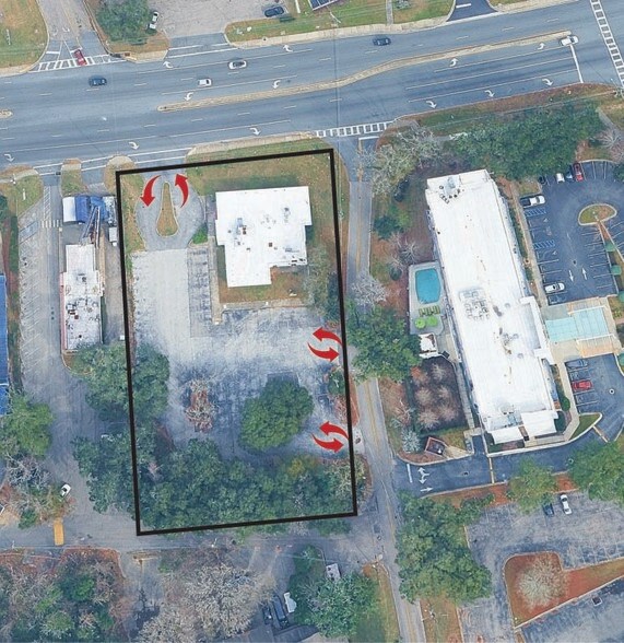 2531 Apalachee Pky, Tallahassee, FL à louer - Photo de l’immeuble – Image 2 sur 2