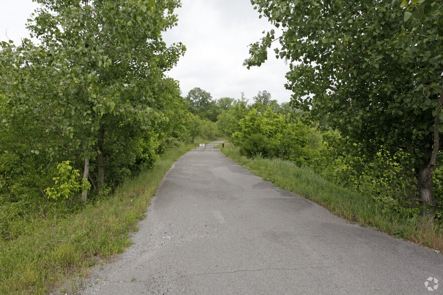 Old Hickory Blvd, Antioch, TN à vendre - Photo de l’immeuble – Image 2 sur 4