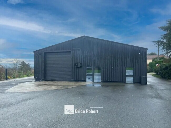 Plus de détails pour 387 Chemin De Servy, Fleurieux-sur-l'Arbresle - Industriel/Logistique à vendre