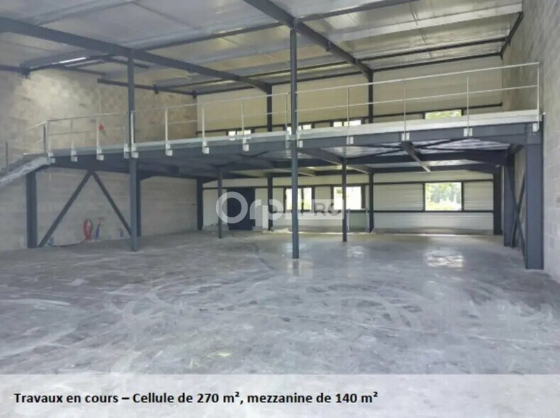 Local d’activités dans Pau à louer - Photo de l’immeuble – Image 2 sur 9
