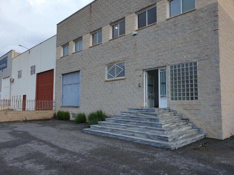 Industriel/Logistique dans Elda, Alicante à vendre - Photo de l’immeuble – Image 3 sur 34