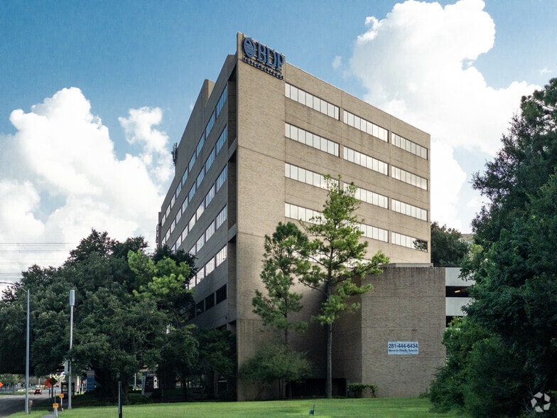 15333 John F Kennedy Blvd, Houston, TX à vendre - Photo principale – Image 1 sur 6