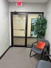 300 Star Ave, Parkersburg, WV à louer Photo intérieure– Image 1 sur 4