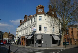 Plus de détails pour 19-23 High St, Kingston Upon Thames - Bureau à louer
