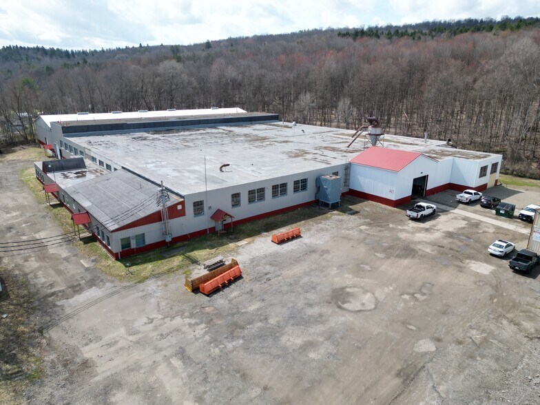 7167 Route 353, Cattaraugus, NY à vendre - Photo de l’immeuble – Image 2 sur 21