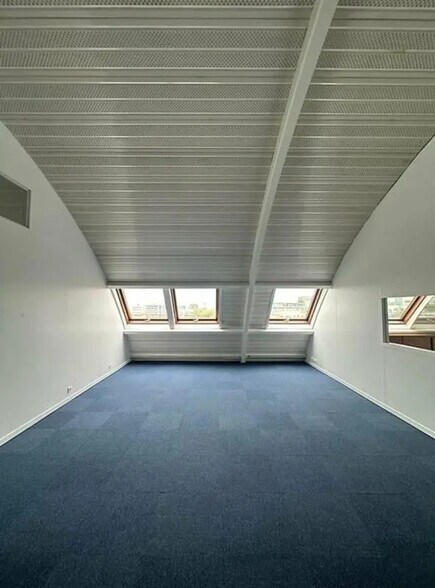 Bureau dans Saint-Ouen-sur-Seine à louer - Photo intérieure – Image 3 sur 6