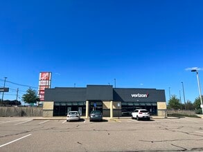 1210-1270 Newport Ave, Attleboro, MA à louer Photo de l’immeuble– Image 1 sur 2