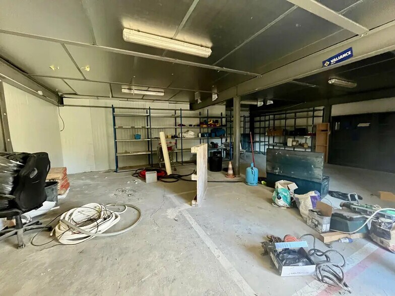 Industriel/Logistique dans Piolenc à louer - Photo intérieure – Image 3 sur 3