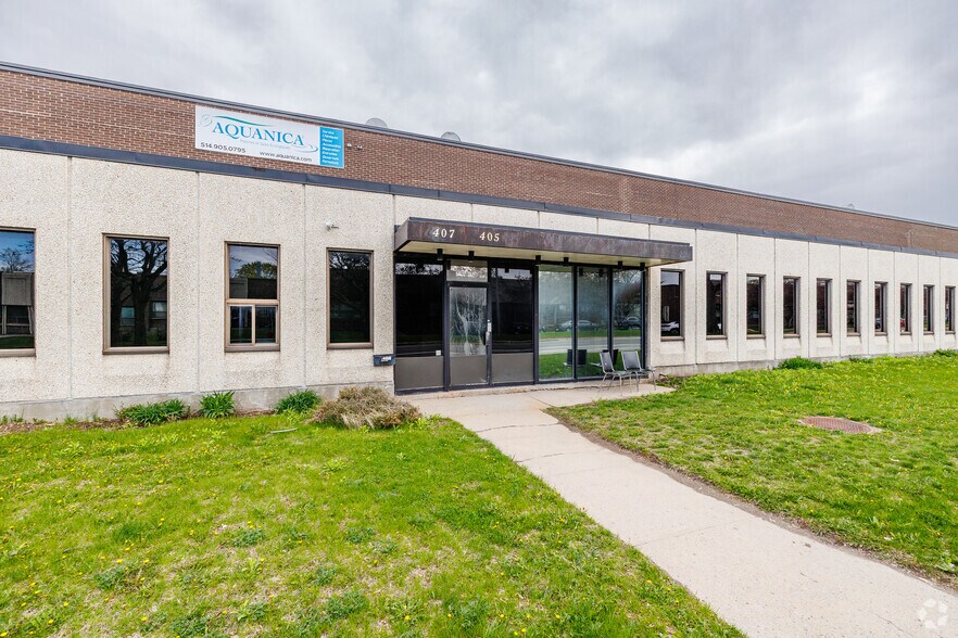401-425 Blvd Montpellier, Montréal, QC à louer - Photo de l’immeuble – Image 3 sur 7