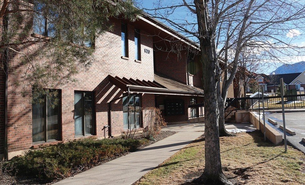 620 Southpointe Ct, Colorado Springs, CO à louer - Photo principale – Image 2 sur 4