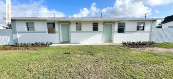 2 Duplexes in Eureka - Immobilier d'entreprise