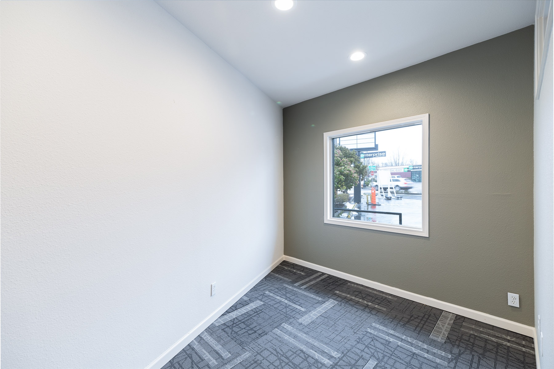 8414 SW Barbur Blvd, Portland, OR à louer Photo intérieure– Image 1 sur 4