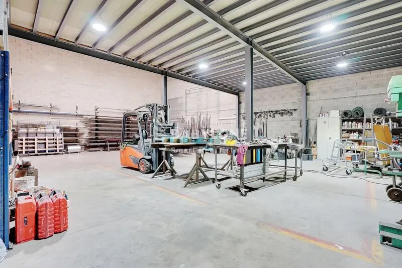 Bureau dans Savigny-sur-Orge à vendre - Photo de l’immeuble – Image 3 sur 11