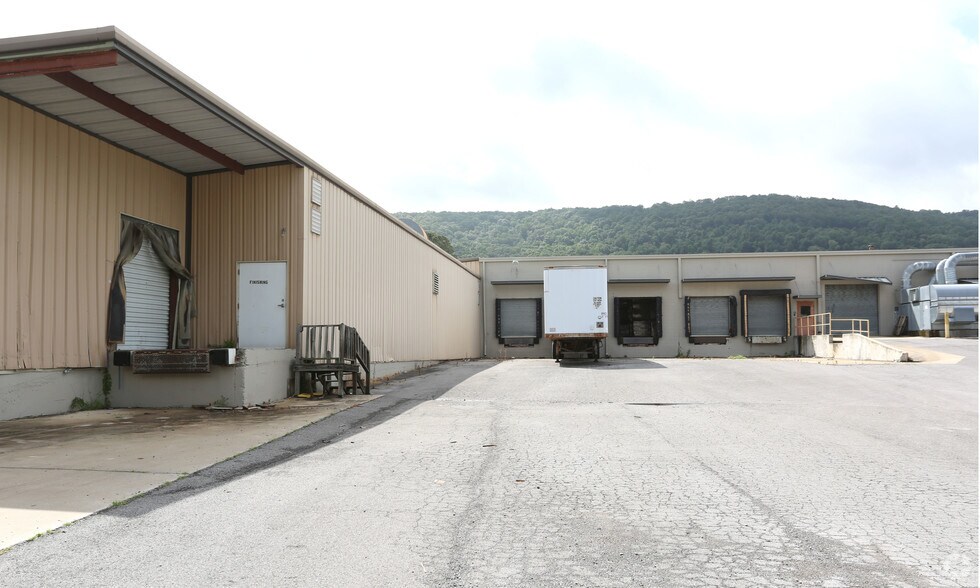 209 35th St NE, Fort Payne, AL à louer - Photo de l’immeuble – Image 2 sur 3
