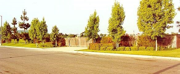 10145 Geary Ave, Santa Fe Springs, CA à louer - Photo de l’immeuble – Image 2 sur 5