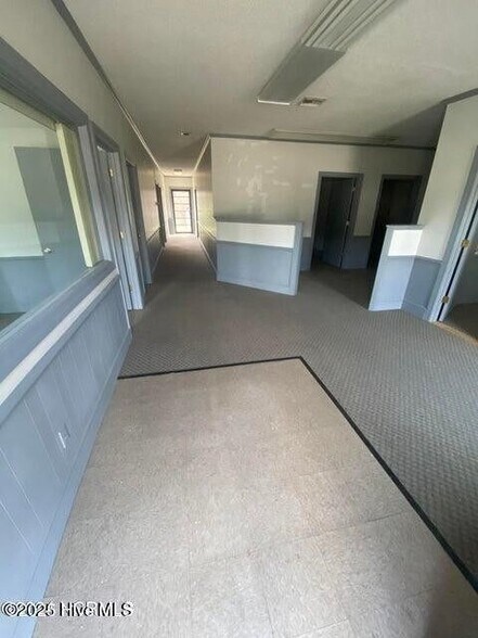 1000 W Vernon Ave, Kinston, NC à louer - Photo de l’immeuble – Image 3 sur 4