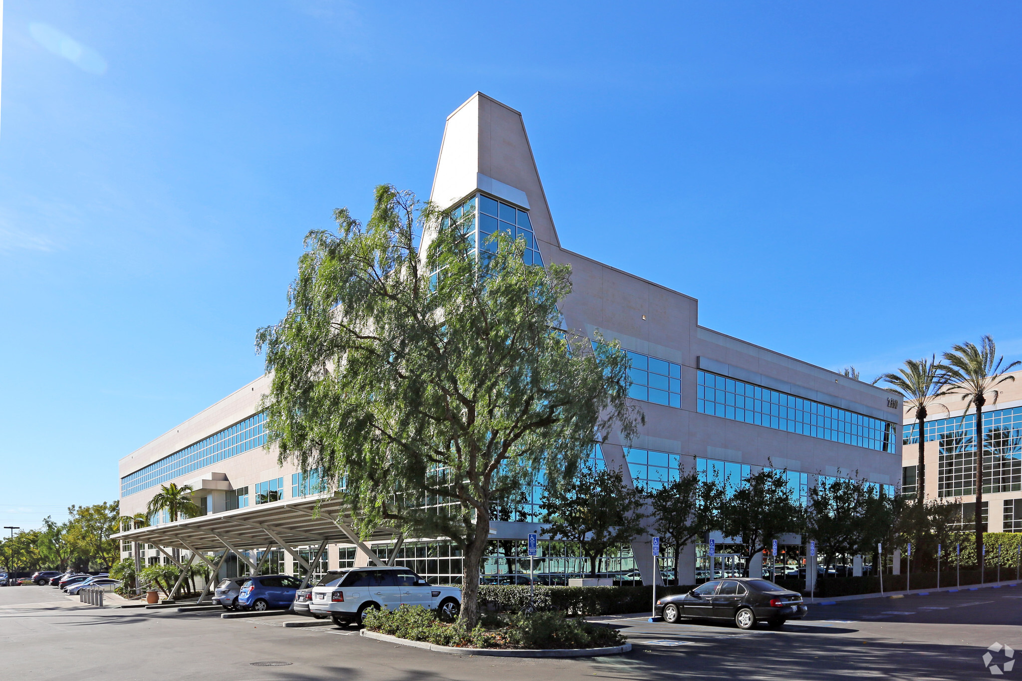 2350 Empire Ave, Burbank, CA à vendre Photo principale– Image 1 sur 4