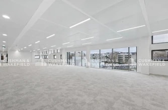 892-896 Rue Yves Kermen, Boulogne-Billancourt à louer Photo intérieure– Image 2 sur 4