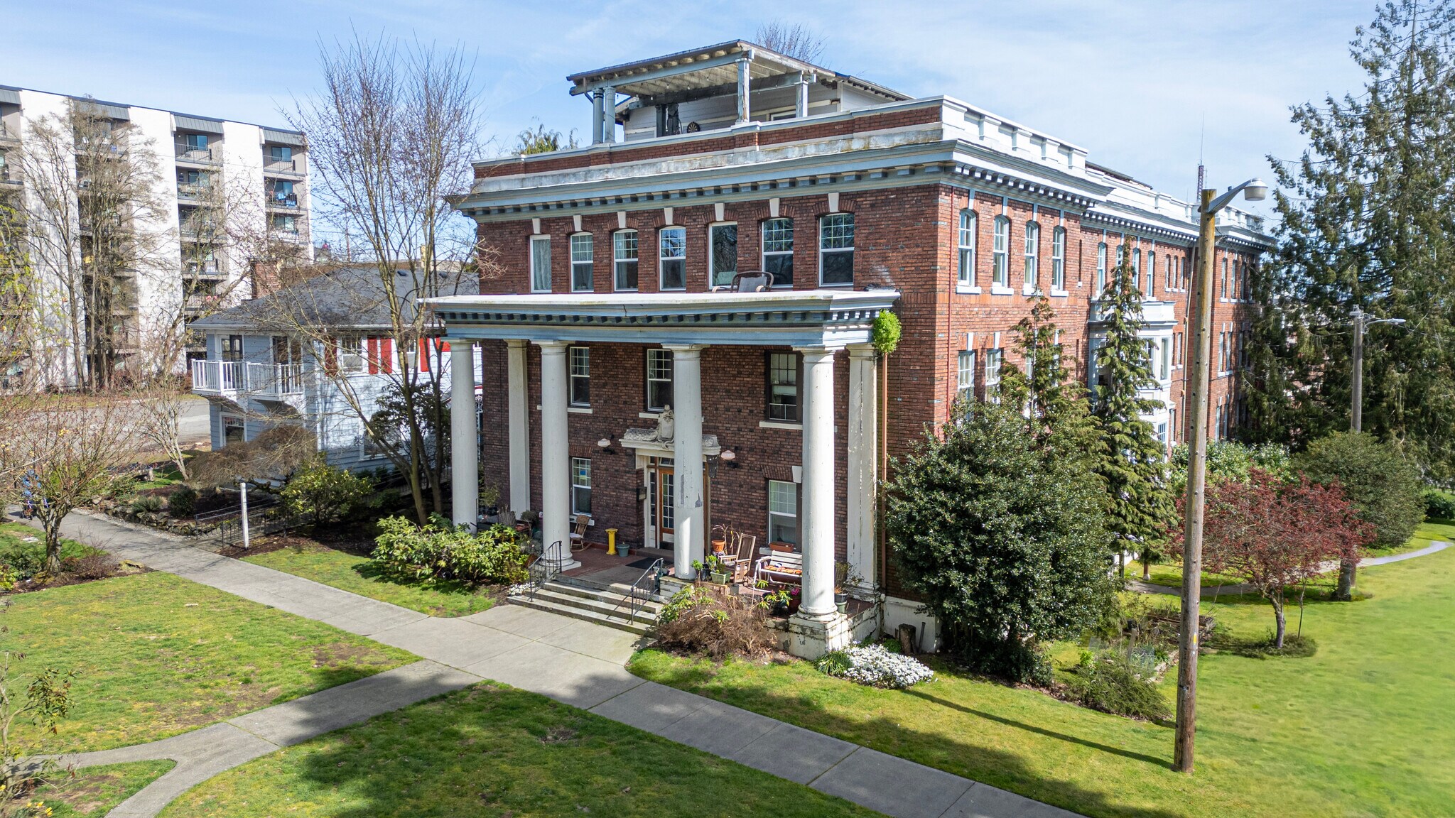 423 S G St, Tacoma, WA à vendre Photo principale– Image 1 sur 45