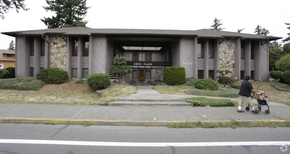 16323 SE Stark St, Portland, OR à louer - Photo principale – Image 1 sur 8