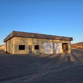 Plus de détails pour 1050 Benson St, River Falls, WI - Industriel/Logistique à vendre