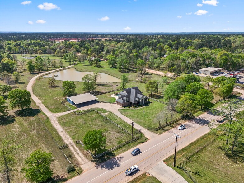 19287 Keenan Cut OFF Rd, Montgomery, TX à vendre - Photo de l’immeuble – Image 3 sur 10